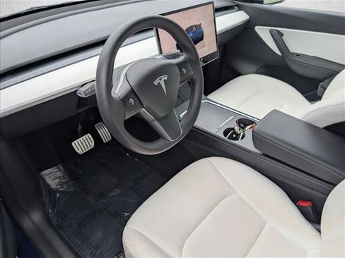 Used 2022 Tesla Model Y Performance AWD/4WD image 10