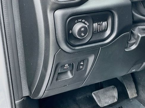 Used 2019 RAM 1500 Laramie w/ Bed Utility Group AWD/4WD image 10