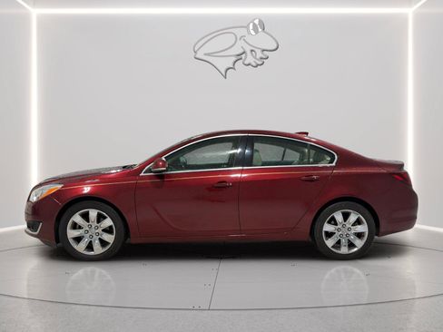 Used 2016 Buick Regal Premium FWD image 2