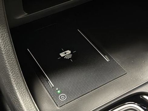 Used 2024 Honda Pilot Touring image 38