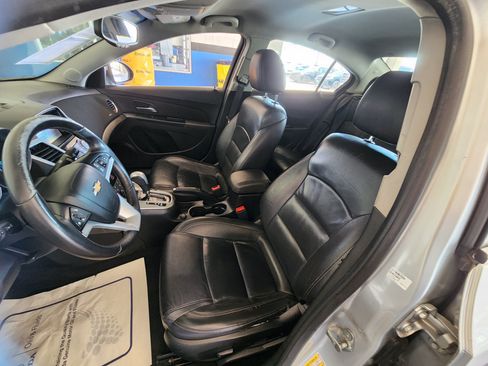 Used 2013 Chevrolet Cruze LT FWD image 11