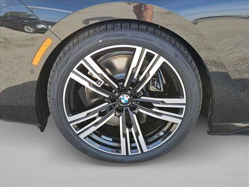 New 2026 BMW 740i xDrive AWD/4WD image 10