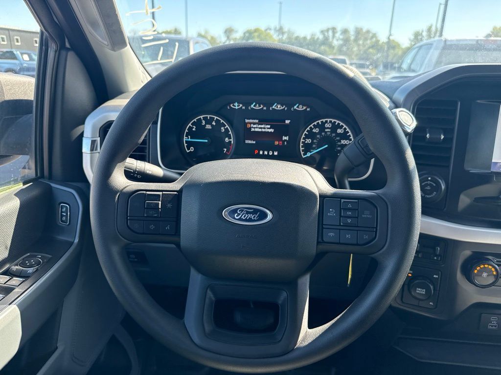 Used 2022 Ford F150 XLT w/ Trailer Tow Package AWD/4WD image 12