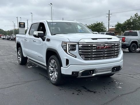 Certified 2026 GMC Sierra 1500 Denali AWD/4WD image 2
