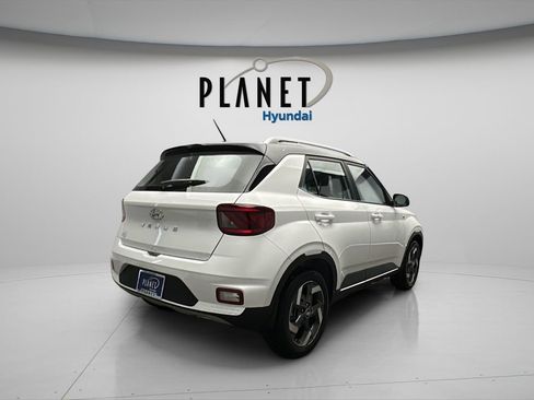 New 2026 Hyundai Venue SEL image 7