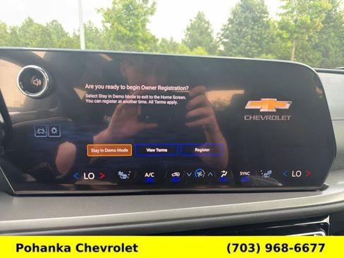 New 2026 Chevrolet Traverse LT w/ Midnight/Sport Edition AWD/4WD image 16