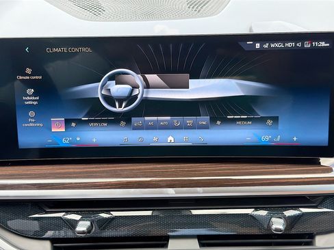New 2026 BMW X5 sDrive40i w/ Climate Comfort Package RWD image 31