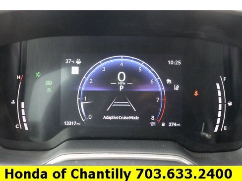 Used 2024 Toyota Corolla Cross XLE w/ Convenience Package image 9