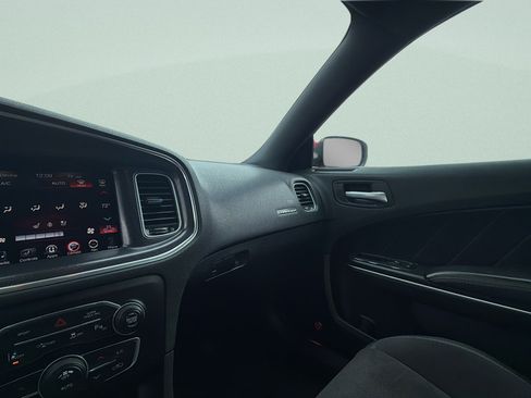 Used 2015 Dodge Charger R/T RWD image 18