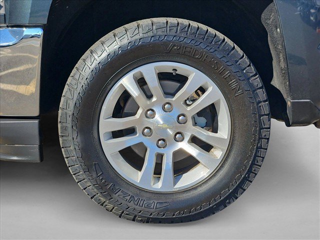 Used 2017 Chevrolet Silverado 1500 LT w/ LT Convenience Package AWD/4WD image 29