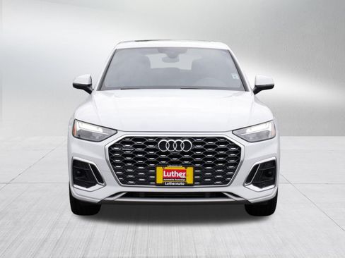 Used 2021 Audi Q5 2.0T Premium Plus w/ Premium Plus Package AWD/4WD image 2