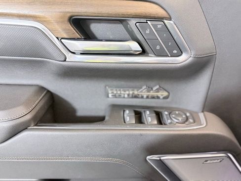 Used 2024 Chevrolet Silverado 1500 High Country w/ High Country Premium Package image 16