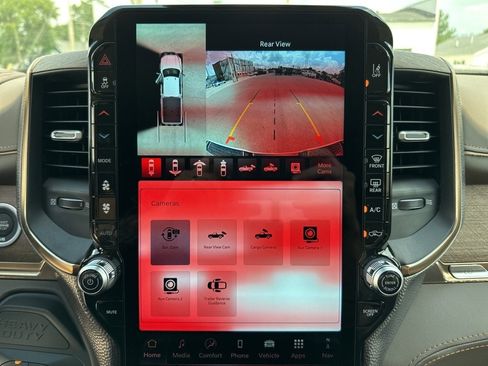 New 2025 RAM 2500 Limited image 38