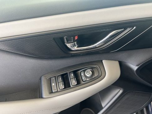 Used 2025 Subaru Outback Premium image 17