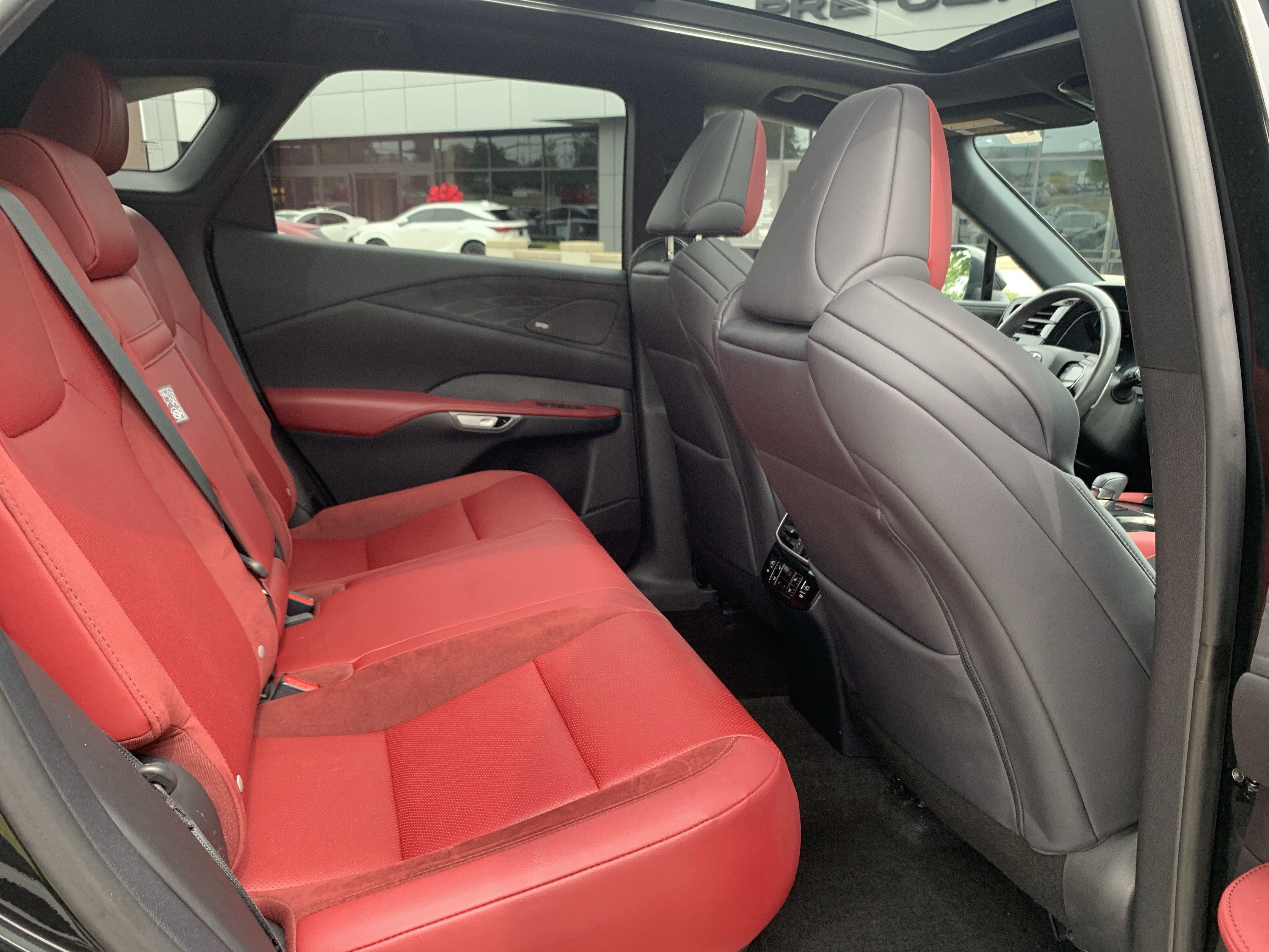Used 2024 Lexus RX 500h F Sport w/ Convenience Package AWD/4WD image 33