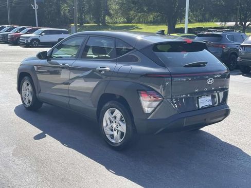 Used 2026 Hyundai Kona SE FWD image 4