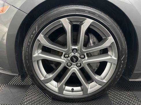 Used 2022 Ford Mustang GT Premium RWD image 39