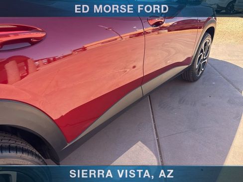 Used 2024 Chevrolet Trax RS FWD image 39