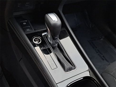 Used 2024 Nissan Kicks SV image 30