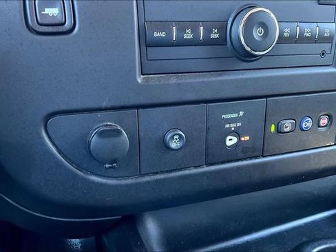 Used 2020 Chevrolet Express 3500 LS image 25