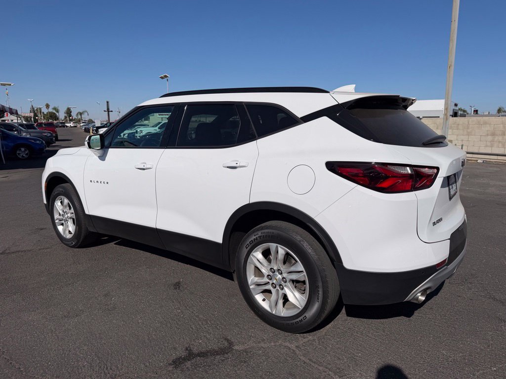 Used 2022 Chevrolet Blazer LT FWD image 2