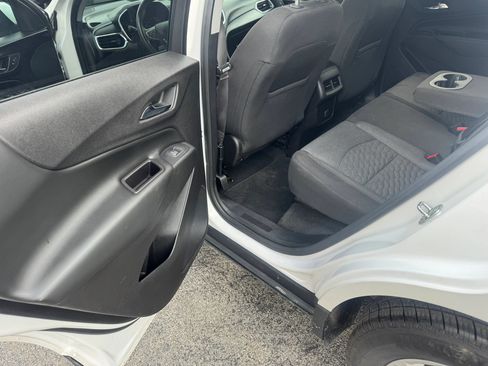 Used 2018 Chevrolet Equinox LT AWD/4WD image 10