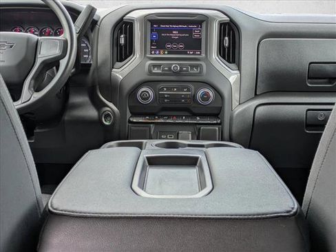 Used 2022 Chevrolet Silverado 1500 Custom Trail Boss AWD/4WD image 14