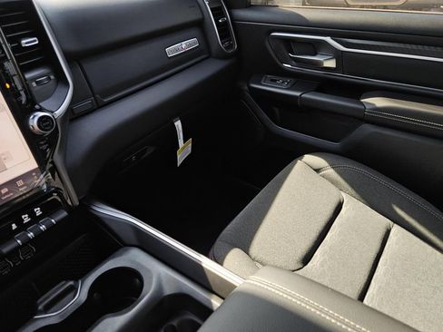 New 2026 RAM 1500 4x4 Crew Cab image 20