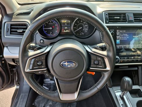 Used 2018 Subaru Outback 2.5i Premium AWD/4WD image 16