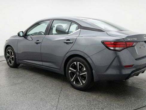 Used 2025 Nissan Sentra SV FWD image 6