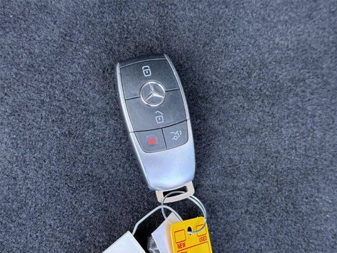 Used 2023 Mercedes-Benz GLA 250 4MATIC image 21