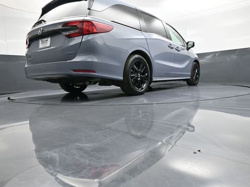 Certified 2024 Honda Odyssey Sport image 32