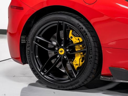 Used 2018 Ferrari 488 GTB image 45