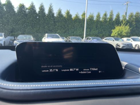 Used 2020 MAZDA CX-30 FWD w/ Preferred Package image 29