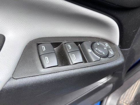 Used 2023 Chevrolet Equinox LS w/ LS Convenience Package FWD image 8