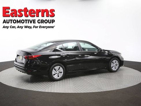 Used 2023 Nissan Altima 2.5 S FWD image 41