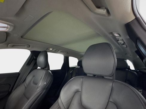 Used 2023 Volvo XC60 B5 Ultimate w/ Climate Package AWD/4WD image 15