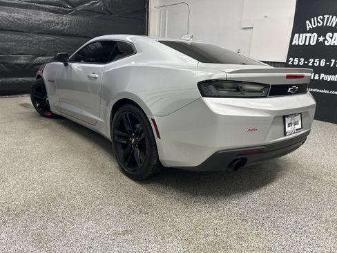 Used 2018 Chevrolet Camaro LT w/ Redline Edition RWD image 4