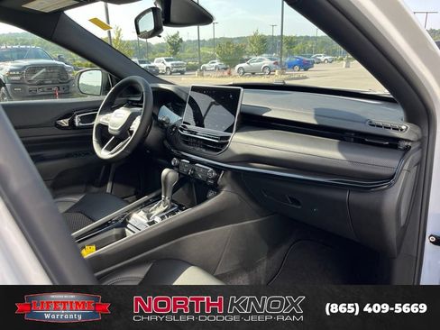 New 2026 Jeep Compass Latitude AWD/4WD image 26