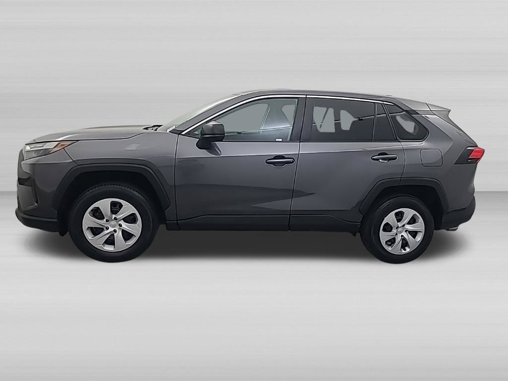 Used 2025 Toyota RAV4 LE AWD/4WD image 8