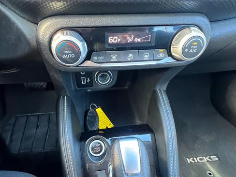 Used 2020 Nissan Kicks SV FWD image 19