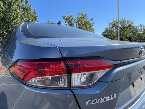 Used 2024 Toyota Corolla LE FWD image 11
