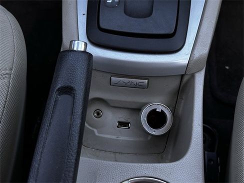 Used 2016 Ford Fiesta SE image 16