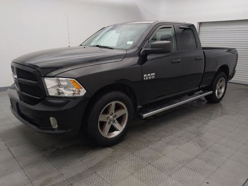 Used 2018 RAM 1500 Express image 2