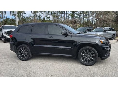 Used 2019 Jeep Grand Cherokee High Altitude image 2