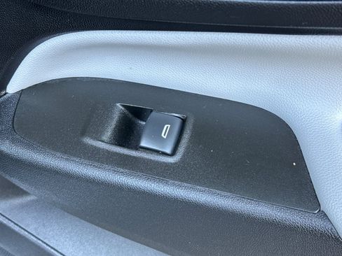 Used 2022 Chevrolet Equinox LT image 22