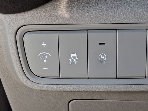 Used 2023 Kia Soul LX image 25