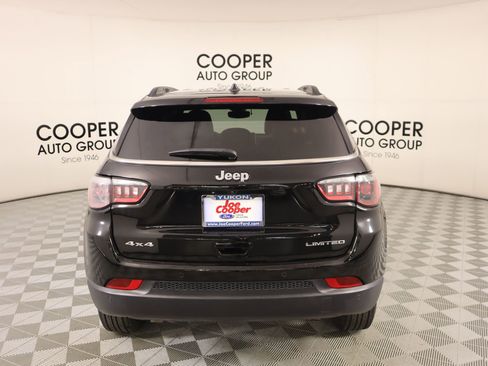 Used 2025 Jeep Compass Limited image 20
