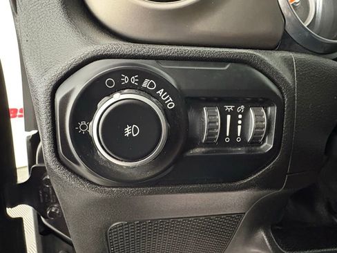 Used 2020 Jeep Wrangler Unlimited Sport S AWD/4WD image 21