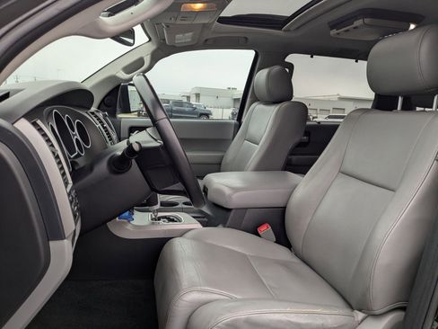 Used 2013 Toyota Sequoia Limited image 35